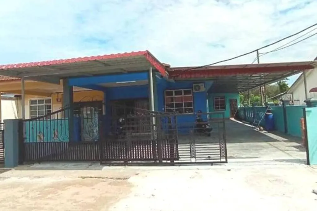 Homestay Ksb 448, Kuala Sungai Baru, Melakaクアラルンプール