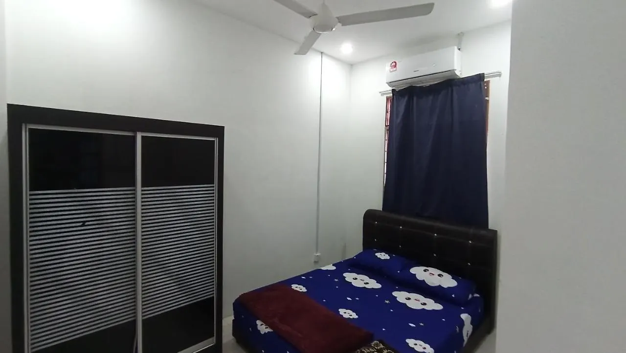 Homestay Ksb 448, Kuala Sungai Baru, Melaka Kuala Lumpur